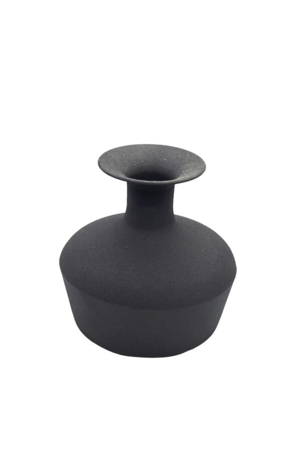 VS1192/Black Amfora Vase DIMENSIONS (CM): 24 x 24 x 24