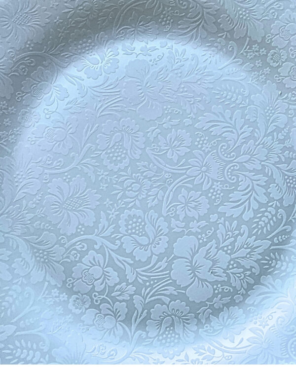 Château Pearl 12 Person 60-Piece Classic Embossed Dinnerware Set - Image 7