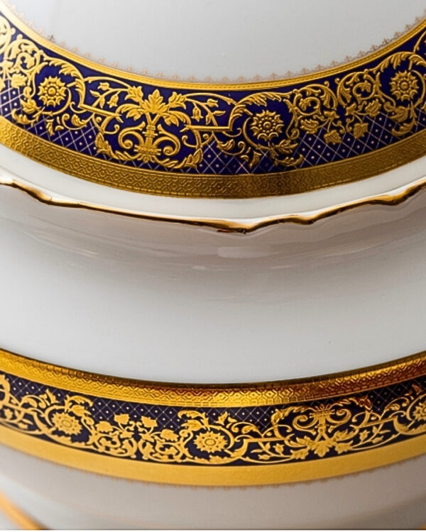 Majestic Royale 12 Person 60-Piece Fine Porcelain Dinnerware Set - Image 4